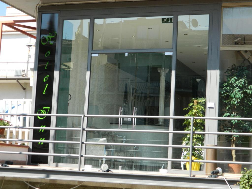 Hotel Inn Giardini-Naxos Exterior foto
